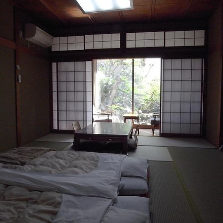 Ryokan Yamamuro Kanazawa Quarto foto