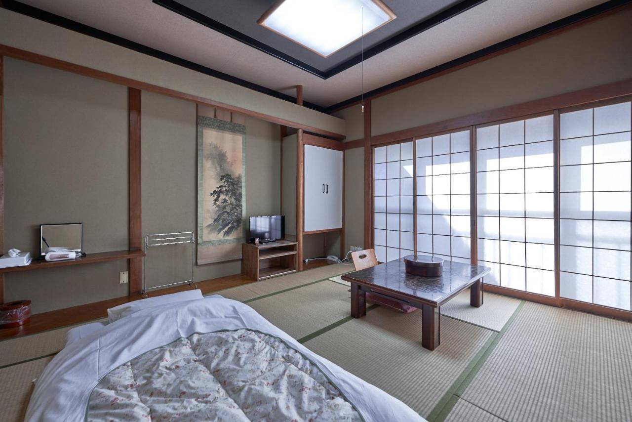 Ryokan Yamamuro Kanazawa Quarto foto
