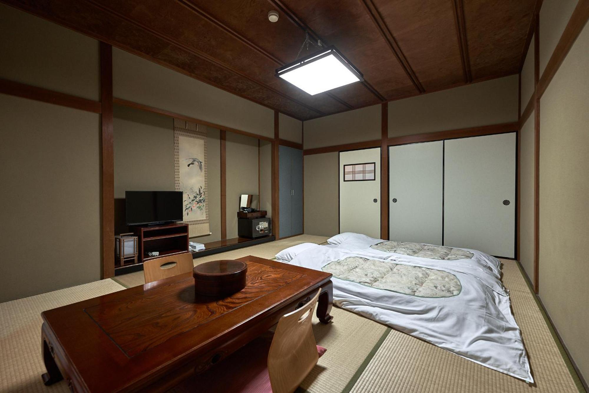 Ryokan Yamamuro Kanazawa Quarto foto