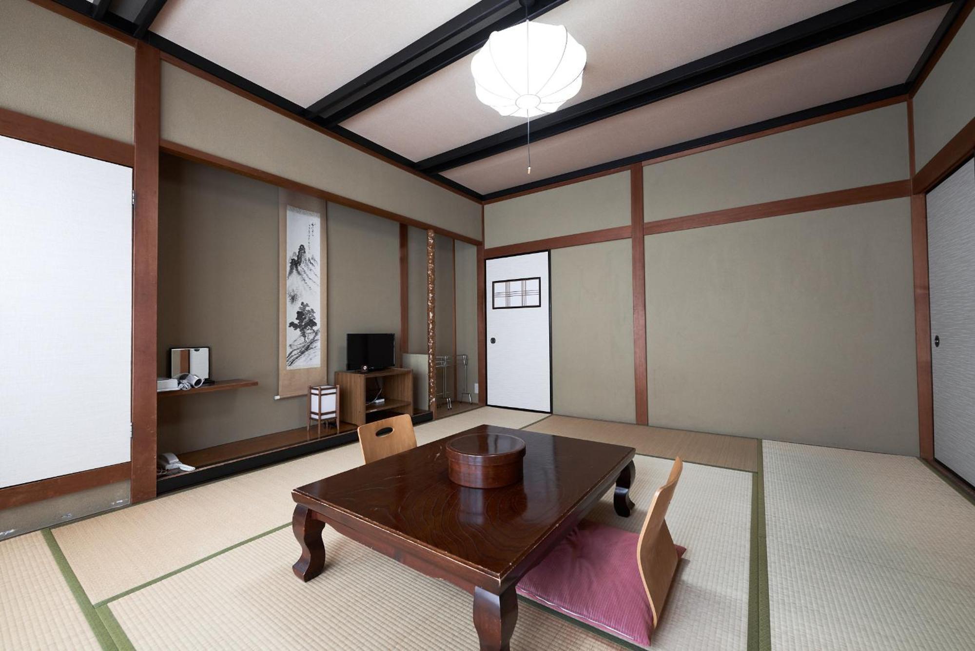 Ryokan Yamamuro Kanazawa Quarto foto