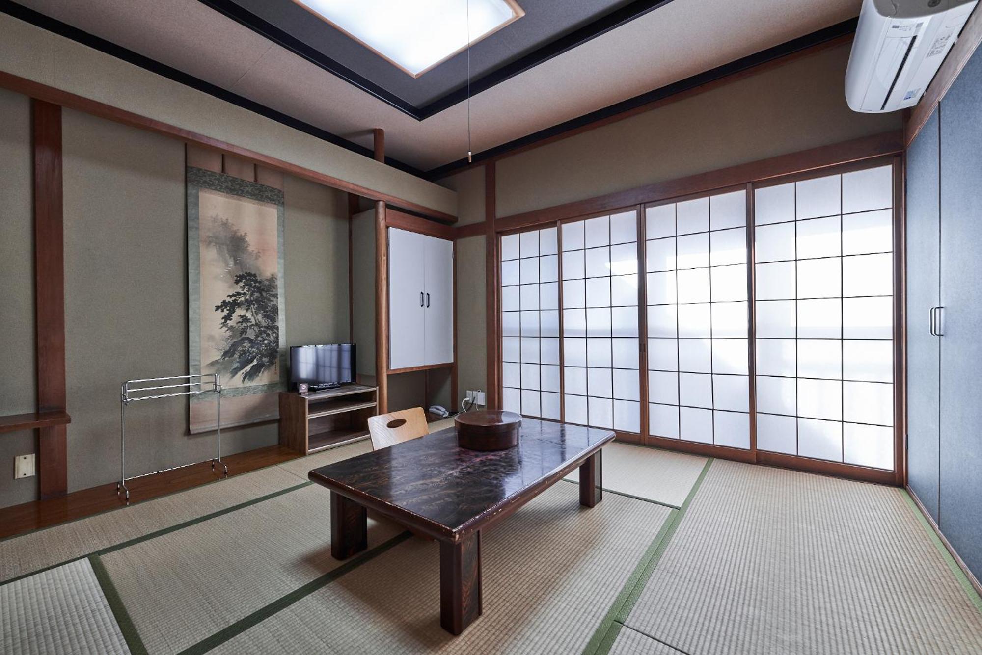 Ryokan Yamamuro Kanazawa Quarto foto