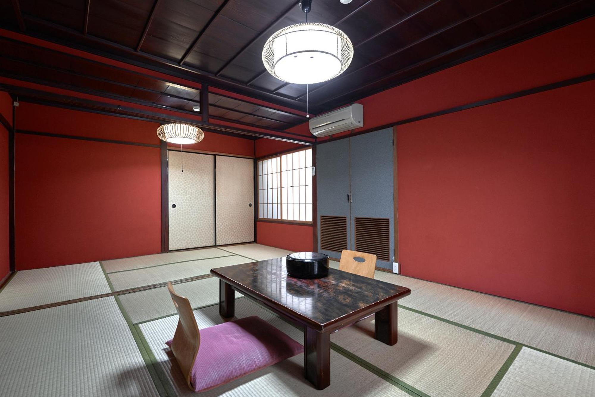 Ryokan Yamamuro Kanazawa Quarto foto
